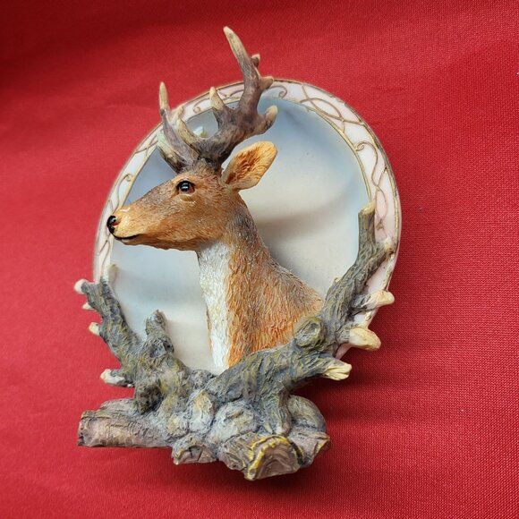 3D Deer Embedded Polystone Dome and Base Shelf Decor - Picture 10 of 12